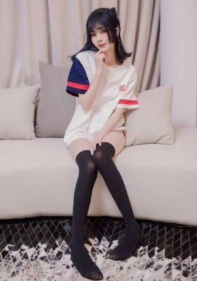 精壮的侍卫呻吟h_超清版蓝光版中文字幕包