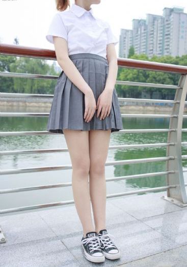 年轻的秘书3在线观看_HD电视剧在线观看